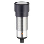 Cylindrical M18 ultrasonic sensor PNP NO/NC + 1 current output with 350 to 6000mm span on 400x400mm traget